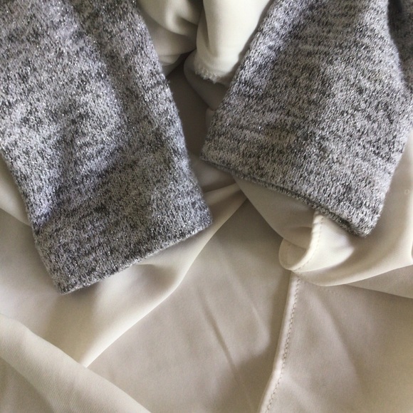 WHITE HOUSE BLACK MARKET LAYERED TOP SMALL - Picture 16 of 16